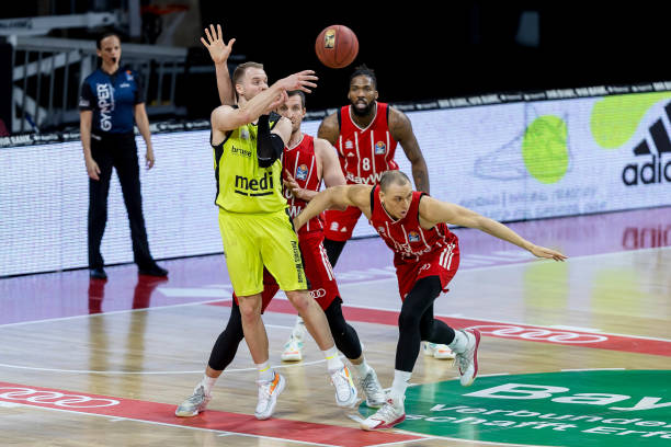 更因为这个 更因为这个